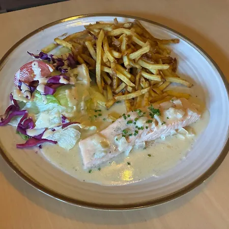 Logis Du Commerce Otel