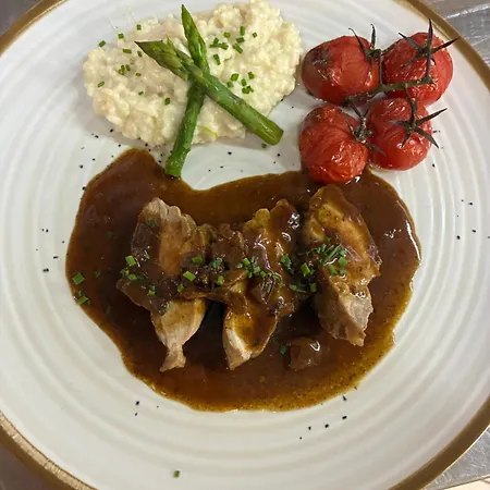 Otel Logis Du Commerce 3*