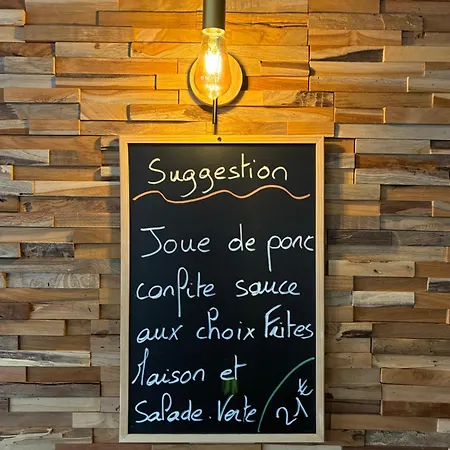 Logis Du Commerce Otel Volvic