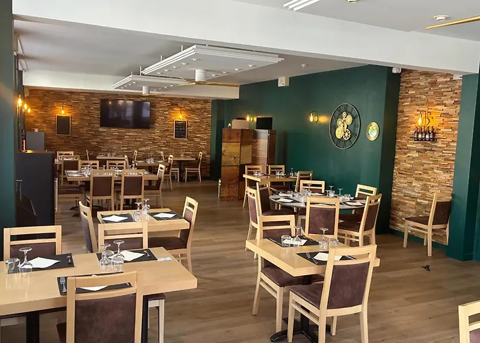 Logis Du Commerce 3*