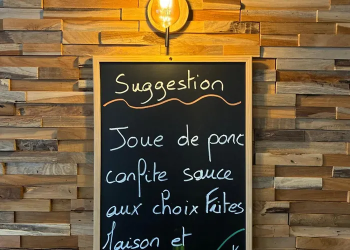 Logis Du Commerce Hotel Volvic