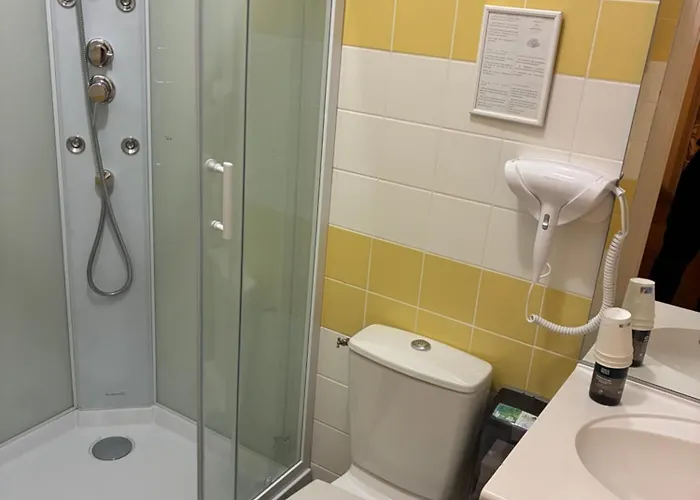 Hotel Logis Du Commerce